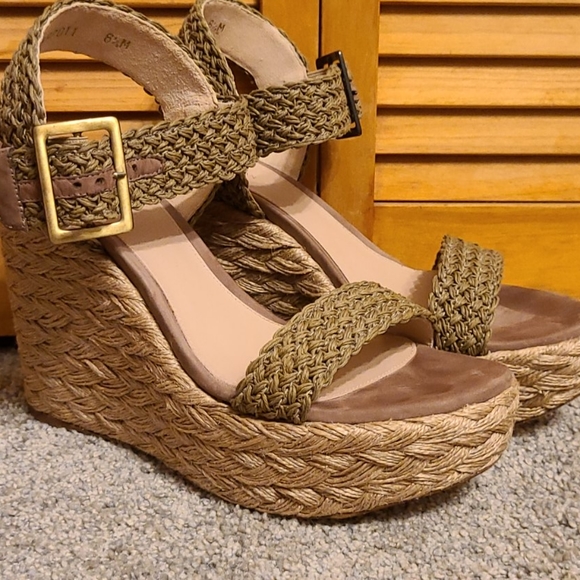 Stuart Weitzman Wedge Espadrille